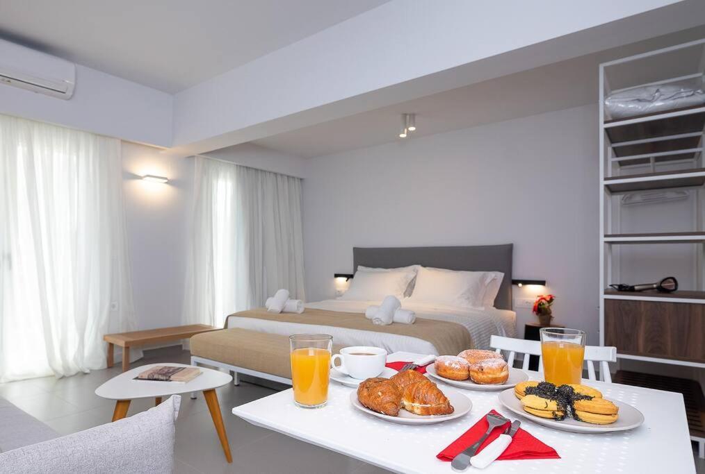 Electra Luxury Apartment At The Heraklion Center Екстер'єр фото