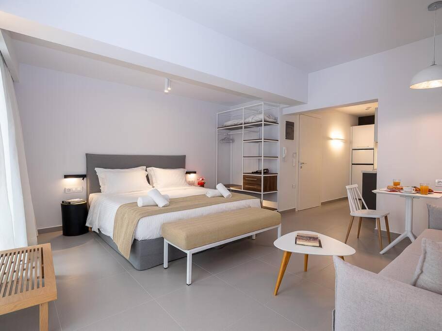 Electra Luxury Apartment At The Heraklion Center Екстер'єр фото