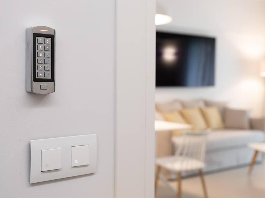 Electra Luxury Apartment At The Heraklion Center Екстер'єр фото