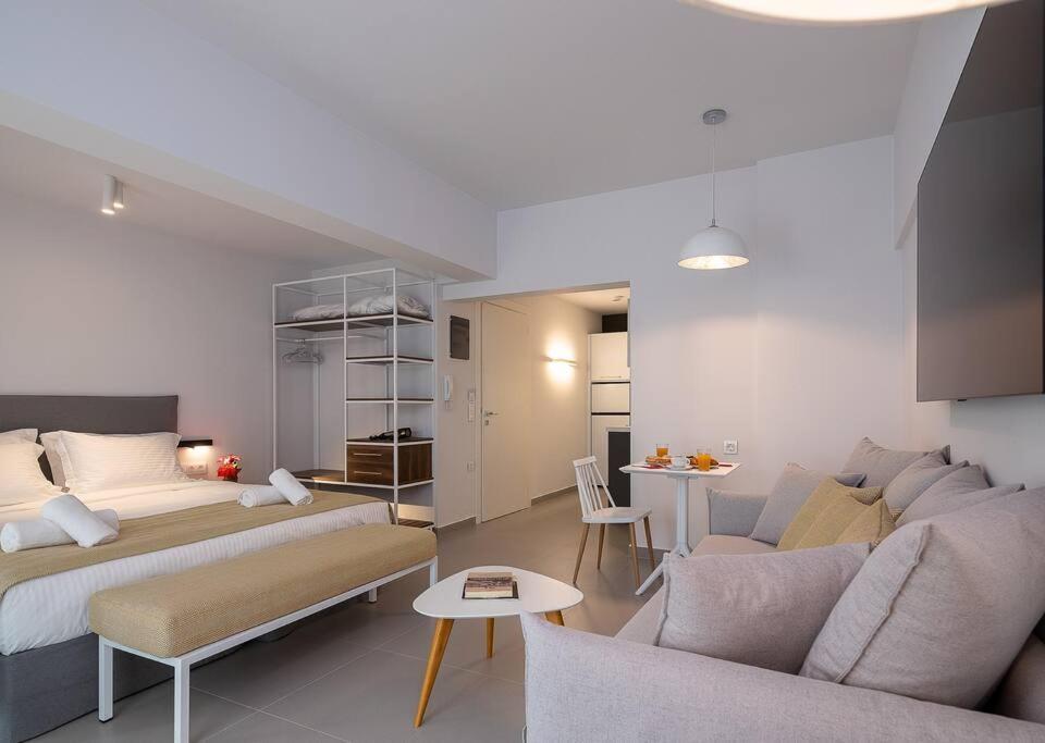 Electra Luxury Apartment At The Heraklion Center Екстер'єр фото