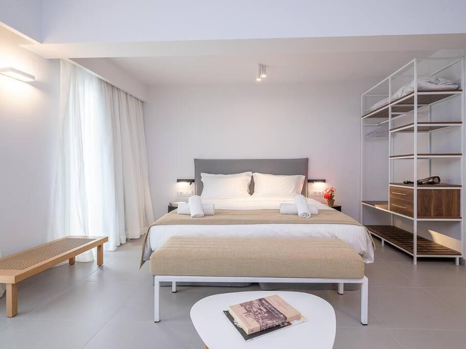 Electra Luxury Apartment At The Heraklion Center Екстер'єр фото